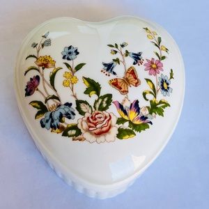 Aynsley Cottage Garden Fine English Bone China Heart Shaped Trinket Box Vintage